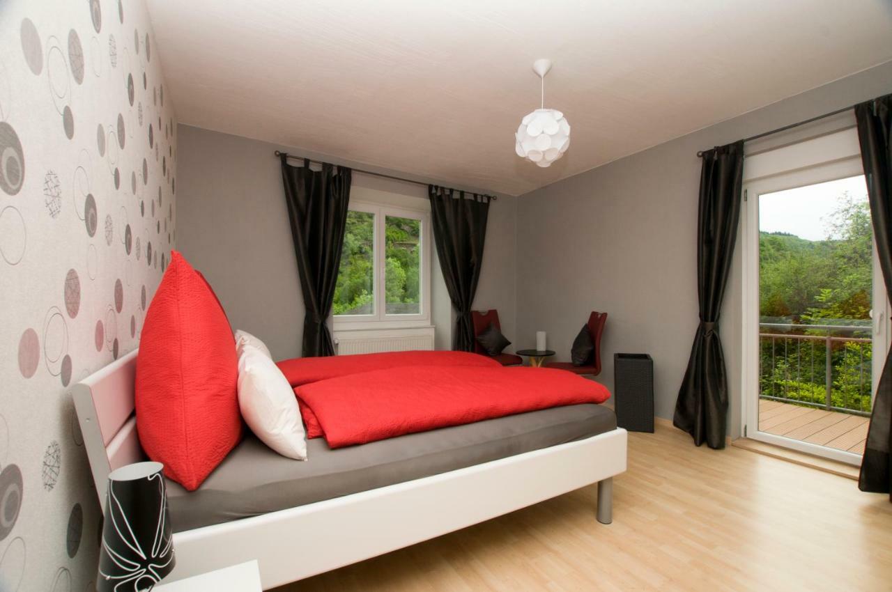 Haus Dana Apartment Кохем Екстериор снимка